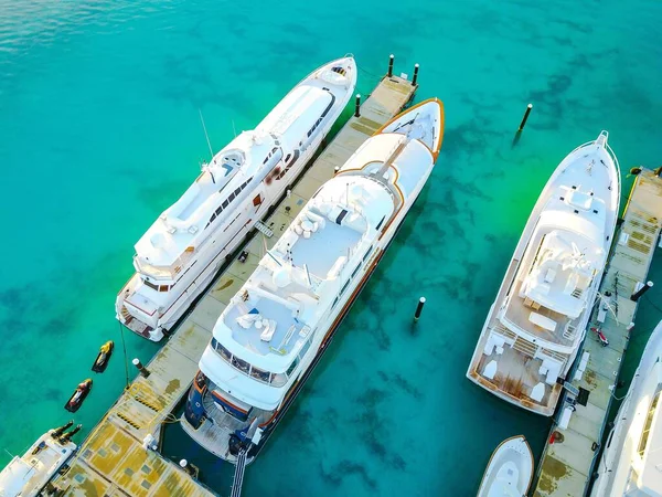 Eine Aufnahme Von Luxusyachten Bei Sonnenaufgang Yachthafen Von Turks Und — Stockfoto