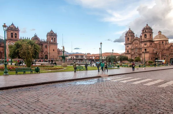 2013年9月25日 秘鲁与它最复杂和精美的编织一样复杂 城市先锋推动着创新 大自然赋予了精彩的多样性 — 图库照片