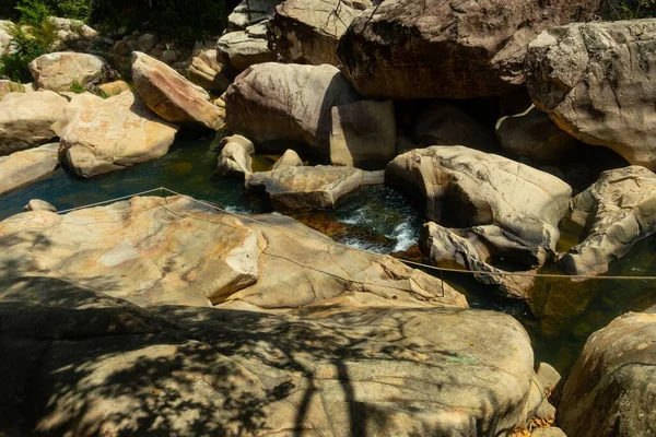 Stream Water Flowing Big Boulders Waterfalls Cliff Jumping Khanh Hoa — Stock Photo, Image