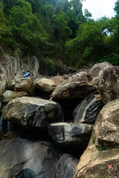 Mehrere Felsen Und Bäume Wald Von Ninh Hoa Vietnam — Stockfoto