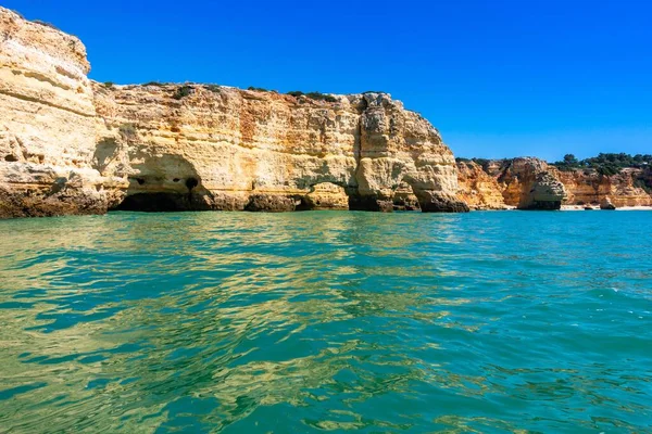 Береговая Линия Алгарве Вблизи Пещеры Бенагил Атлантическом Океане Португалия — стоковое фото
