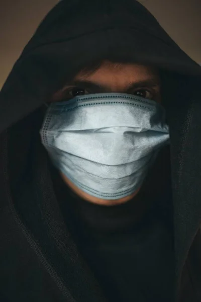 Man Wearing Medical Face Mask Looking Worried Coronavirus — Stock Photo, Image