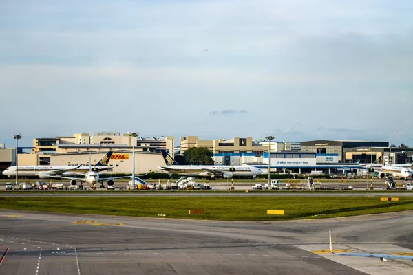Singapore Singapore Március 2020 Szingapúr Changi Repülőtér Szinte Teljesen Üres — Stock Fotó