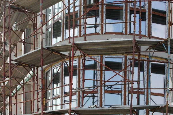 Beau Cliché Barres Acier Métalliques Fenêtres Vitrées Dans Bâtiment — Photo