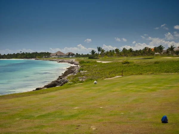 Terrain Golf Près Océan Bleu République Dominicaine Avec Les Arbres — Photo