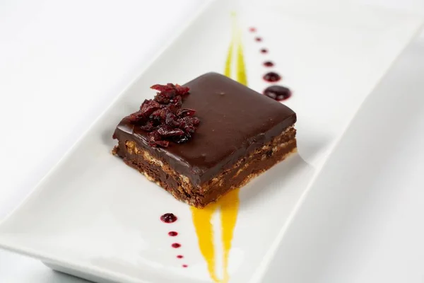 Вкусный Шоколадный Торт Красиво Подается — стоковое фото