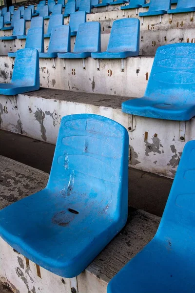 Foto Vertical Alto Ángulo Estadio Con Asientos Antiguos Con Números —  Fotos de Stock