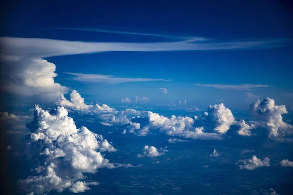 Красивое Голубое Облачное Небо Дневное Время Идеально Подходит Фона Обоев — стоковое фото
