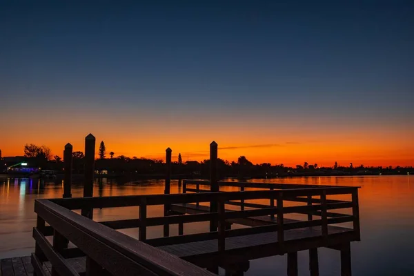 Skattkammarön Florida Soluppgång Orange Himmel Sol Bryter Igenom Med Utsikt — Stockfoto