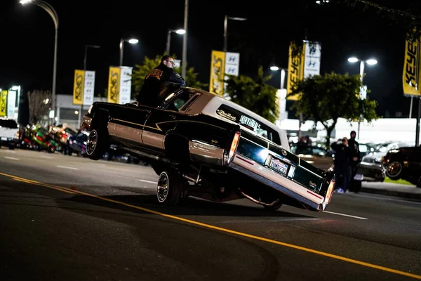 Los Angeles Estados Unidos Nov 2019 Lowrider Carro Noite Dirigindo — Fotografia de Stock