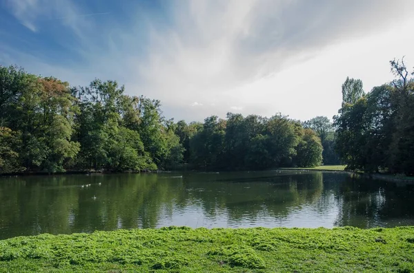 Reflections Nymphenburg Palace Garden Trees Badenburg Lake Munich Germany — Stock fotografie