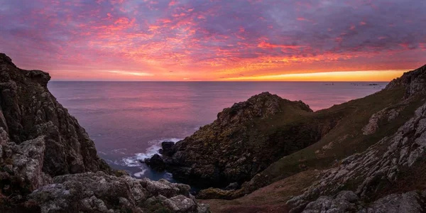 Ampio Angolo Ripresa Tramonto Nel Cielo Sulla Spiaggia Guernsey — Foto Stock