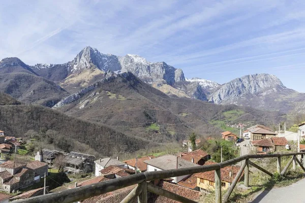 Berglandschaft Einem Klaren Tag Aus Dem Höchsten Teil Einer Asturischen — Stockfoto