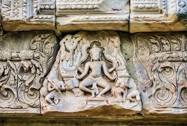 Primo Piano Delle Statue Dei Simboli Nel Tempio Luang Prabang — Foto Stock