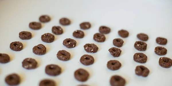 Primo Piano Angolo Olandese Cereali Cioccolato Forma Anello Posti Geometricamente — Foto Stock
