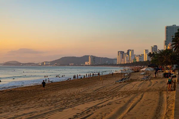 Povo Praia Nha Trang — Fotografia de Stock