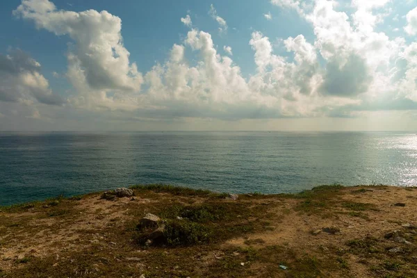 Beau Cliché Mer Sous Ciel Nuageux Bleu Vietnam — Photo