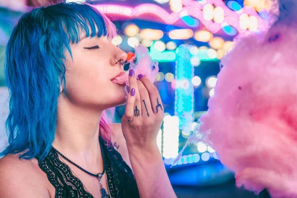 Closeup Shot Attractive Young Female Enjoying Eating Cotton Candy Amusement — Stock fotografie