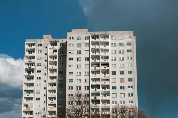 Poznan Polonia 2020 Parte Superior Antiguo Bloque Apartamentos Con Balcones —  Fotos de Stock