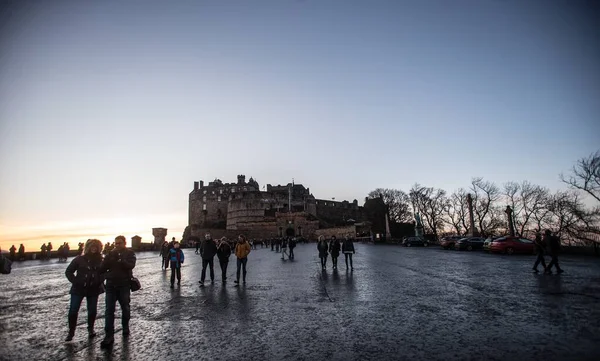 Edimburgo Reino Unido Diciembre 2017 Explanada Castillo Edimburgo Escocia Crepúsculo —  Fotos de Stock