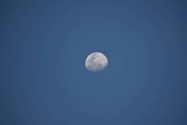 Der Partielle Blick Auf Den Mond Abendhimmel Perfekt Für Den — Stockfoto