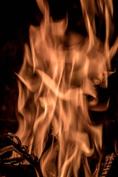 어두운 모닥불의 클로즈업 — 스톡 사진