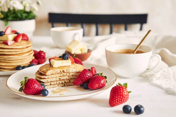 Selective Focus Shot Sliced Vegan Pancakes Fruits — Stock Photo, Image