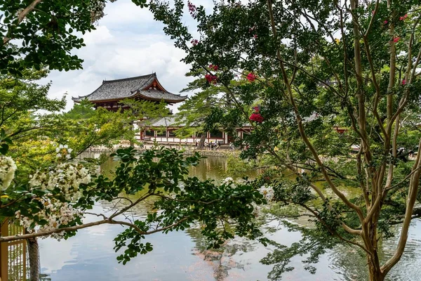 Gyönyörű Kilátás Nyílik Kagami Szerű Todaiji Templom Foglyul Ejtett Nara — Stock Fotó