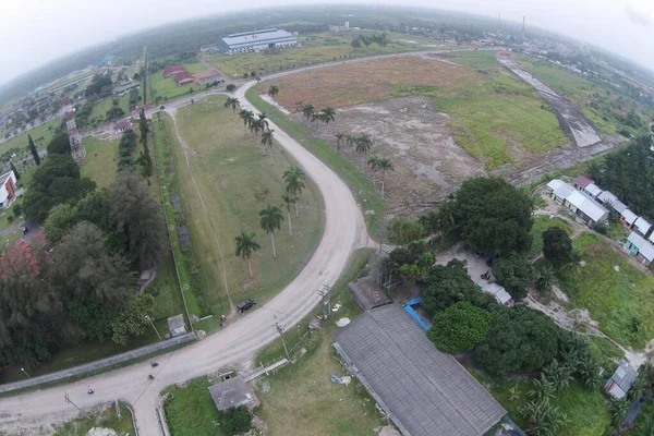 Een Luchtfoto Van Een Landelijk Landschap Met Bomen Velden Wegennetten — Stockfoto