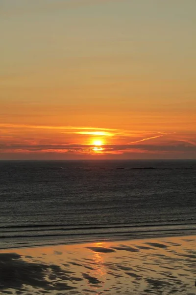 Belo Pôr Sol Sobre Praia Irlanda — Fotografia de Stock