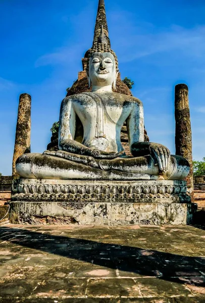 Eine Vertikale Aufnahme Einer Buddha Statue Luang Prabang Tempel Laos — Stockfoto