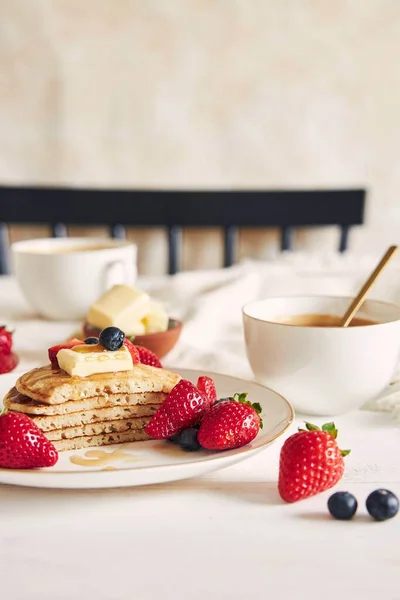 Vertical Shot Sliced Vegan Pancakes Fruits Syrup — Stock Photo, Image