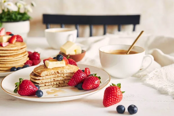 Selective Focus Shot Sliced Vegan Pancakes Fruits — Stock Photo, Image