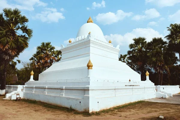 Gros Plan Bâtiment Rénové Wat Wisunarat Sous Lumière Soleil Luang — Photo