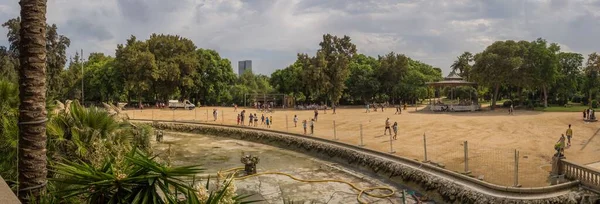 Barcelona Hiszpania Sierpnia 2018 Widok Park Ciutadella Parc Ciutadella Położony — Zdjęcie stockowe