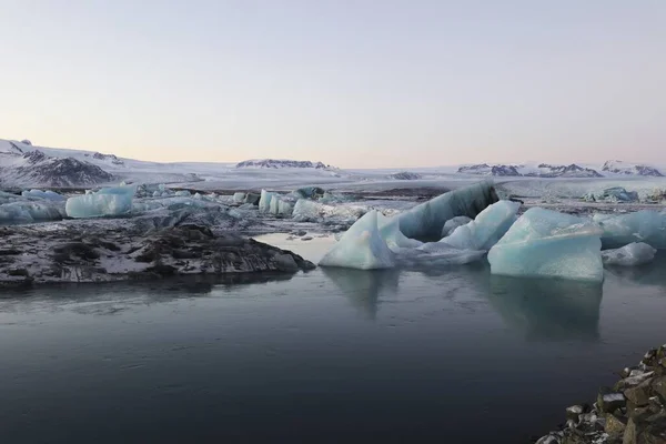 日落时分 冰岛冰湖 Jokulsarlon美丽的风景 — 图库照片