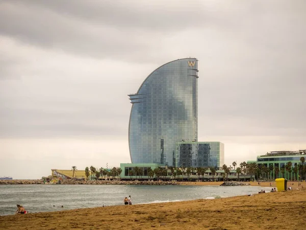 Barcelona Hiszpania Sierpnia 2018 Miejska Plaża Długości 400 Metrów Jedna — Zdjęcie stockowe