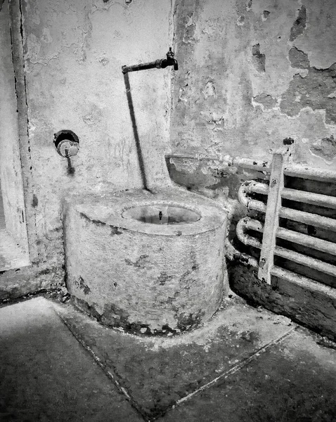 Uma Foto Tons Cinza Uma Sanita Penitenciária Leste Filadélfia Pensilvânia — Fotografia de Stock