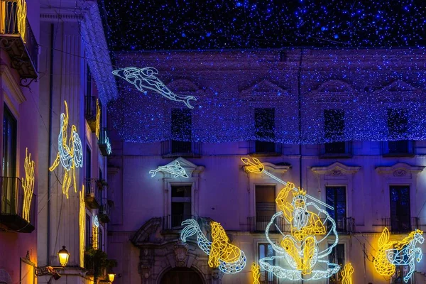 Monte Belas Decorações Iluminadas Natal Nas Ruas Salerno Campania Itália — Fotografia de Stock