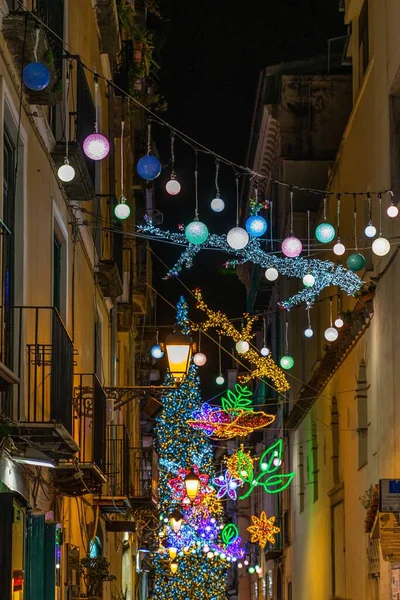 Monte Belas Decorações Iluminadas Natal Nas Ruas Salerno Campania Itália — Fotografia de Stock