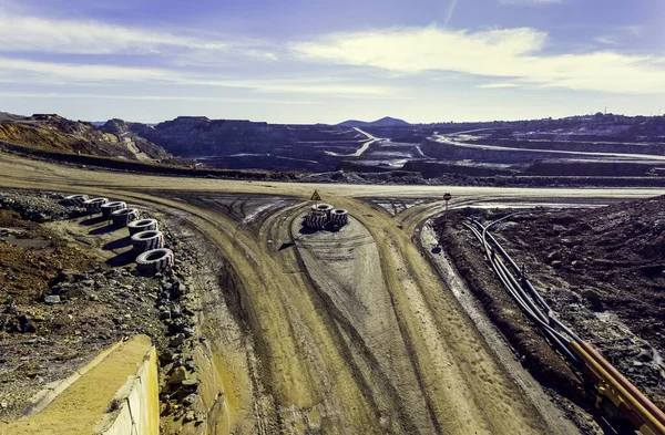 Silnice Obklopené Doly Riotinto Denního Světla Huelvě Španělsku — Stock fotografie