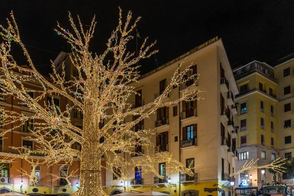 Мбаппе Осветил Рождественские Украшения Улицах Салерно Кампания Италия — стоковое фото