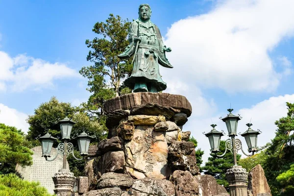 Plano Ángulo Bajo Estatua Del Príncipe Yamato Takeru Kenrokuen Garden — Foto de Stock