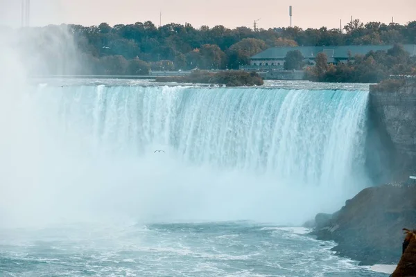 Μια Όμορφη Θέα Του Μαγευτικού Νιάγκρα Falls Συλληφθεί Στον Καναδά — Φωτογραφία Αρχείου