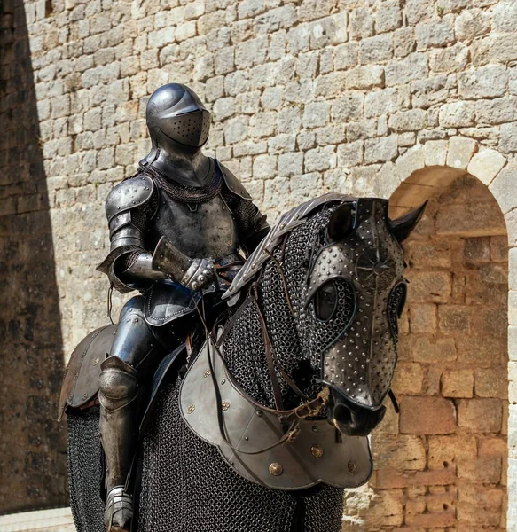 Statue Métal Soldat Assis Sur Cheval — Photo