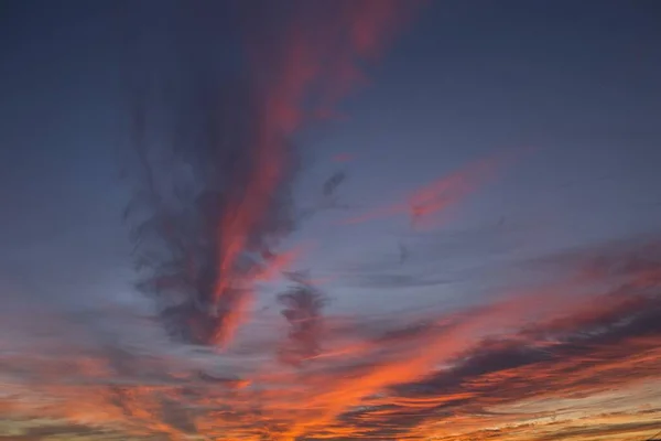 Céu Colorido Durante Pôr Sol Nuvens Cor Laranja Rosa Céu — Fotografia de Stock