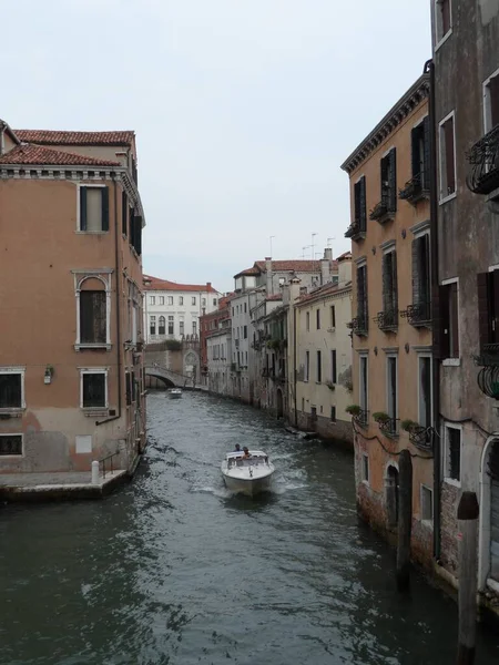Talya Venedik San Pantalon Güzel Bir Dikey Çekimi — Stok fotoğraf