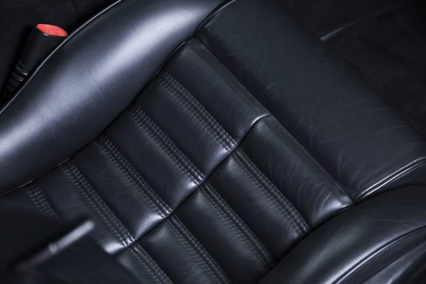 Primer Plano Textura Del Asiento Cuero Negro Coche Moderno — Foto de Stock