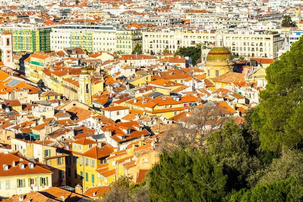 Vzdušný Pohled Barevné Střechy Stromy Starém Městě Nice Francii — Stock fotografie
