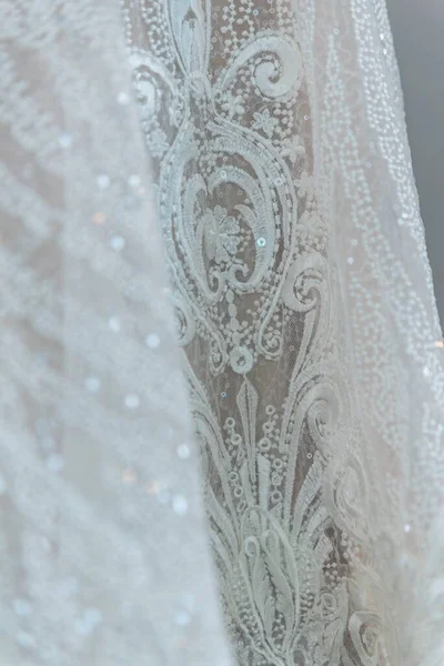 Vertikal Närbild Bild Textilen Den Eleganta Klänningen Bruden — Stockfoto